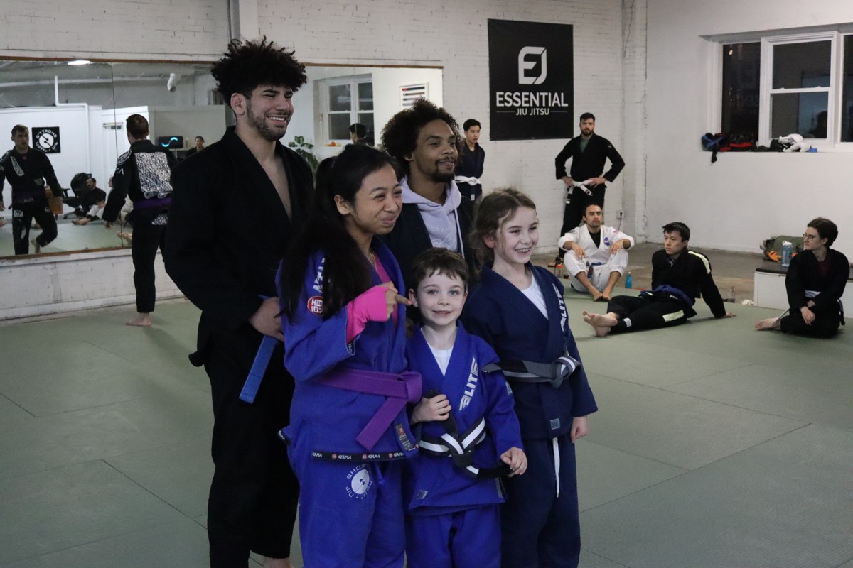 BJJ group with students
